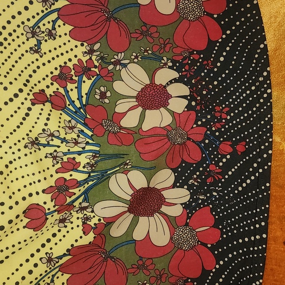 Retro Yellow Pixie Dress - Picture 5 of 9